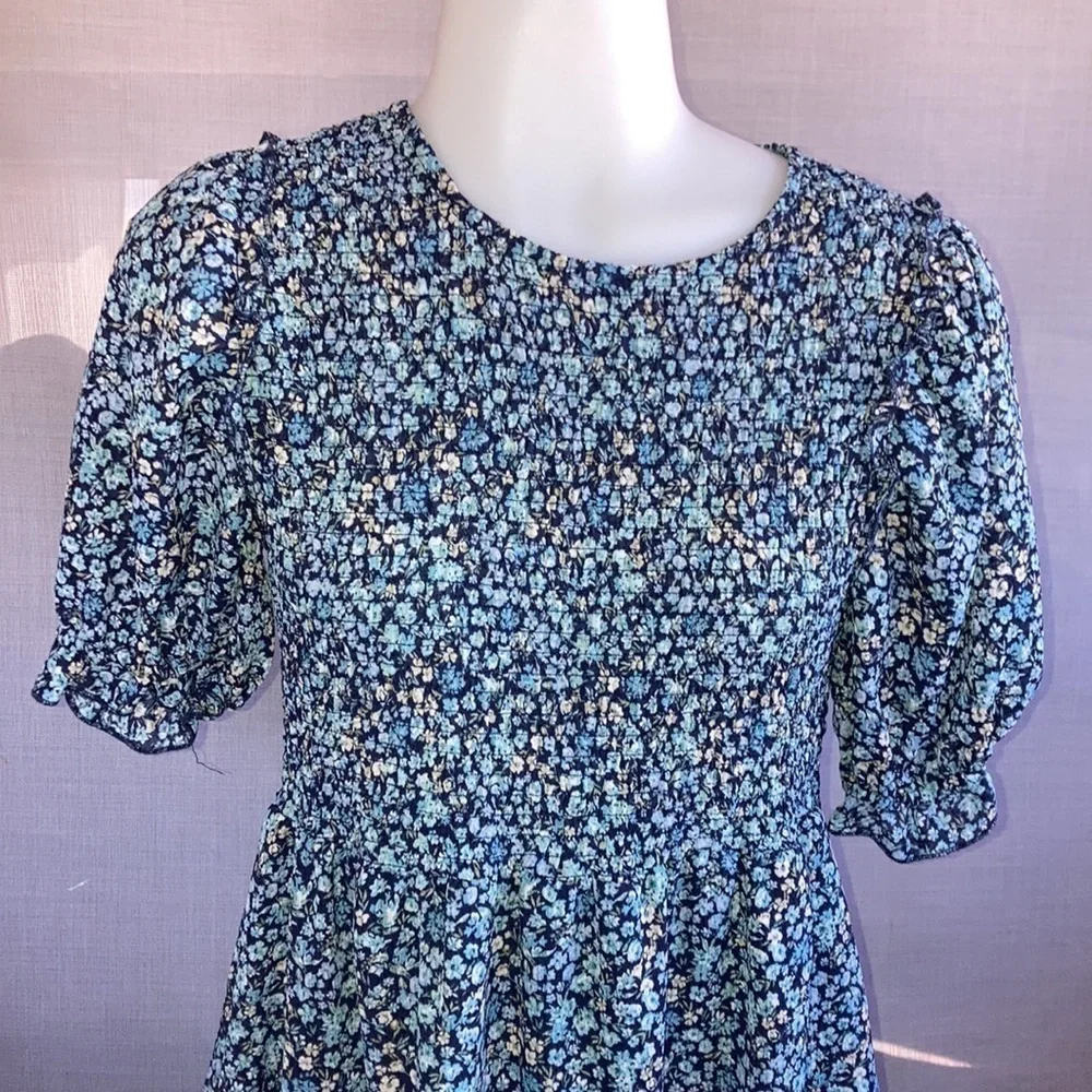 Size small, bohemian floral dress boho tunic with puff sleeves smock dress - Picture 4 of 15